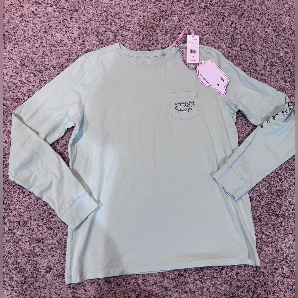 Women’s Vineyard Vines Medium Must Green Long Sleeve Graphic Tee Whale Christmas